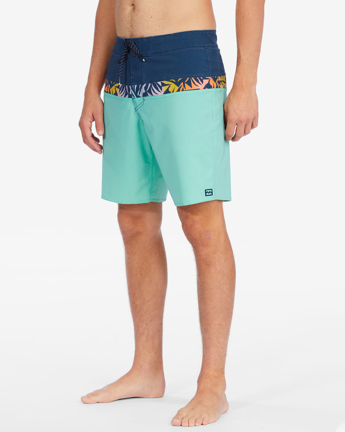MENS MOMENTUM BOARDSHORTS - ABYBS00327